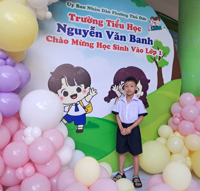 Nguyễn Đức Minh vào lớp 1